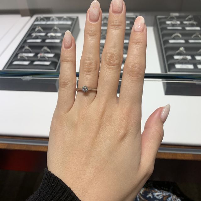 【銀座ダイヤモンドシライシの口コミ】 元々シンプルなものが良くて探していました。
何件か回って決めようと思っ…