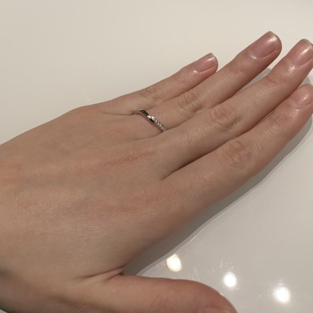 【俄(にわか)の口コミ】 ニワカのせせらぎを着用しました。流れるようにダイヤモンドが付いていて…