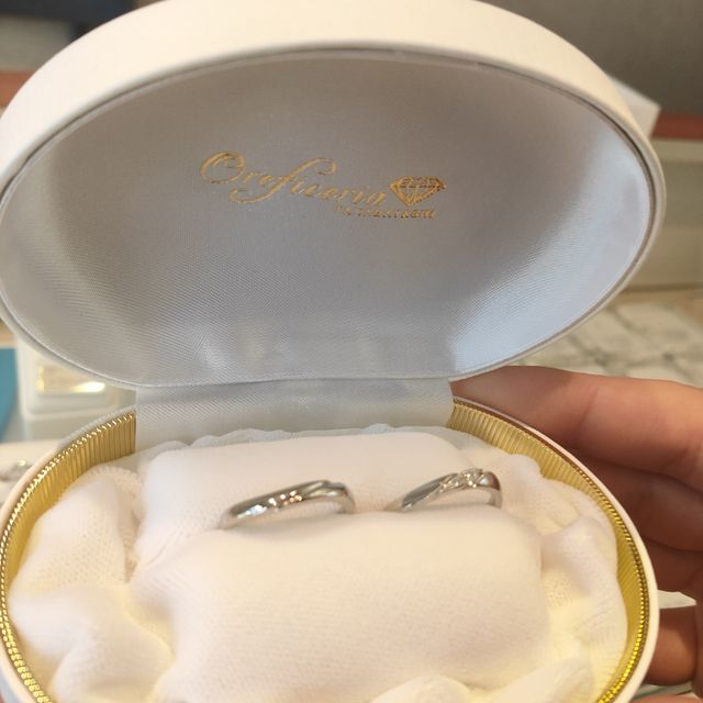 【 Oreficeria 高林(オレフィチェリーア タカバヤシ)の口コミ】 ストレートではなくすこしウェーブで、細めのデザインでオーダーしました…