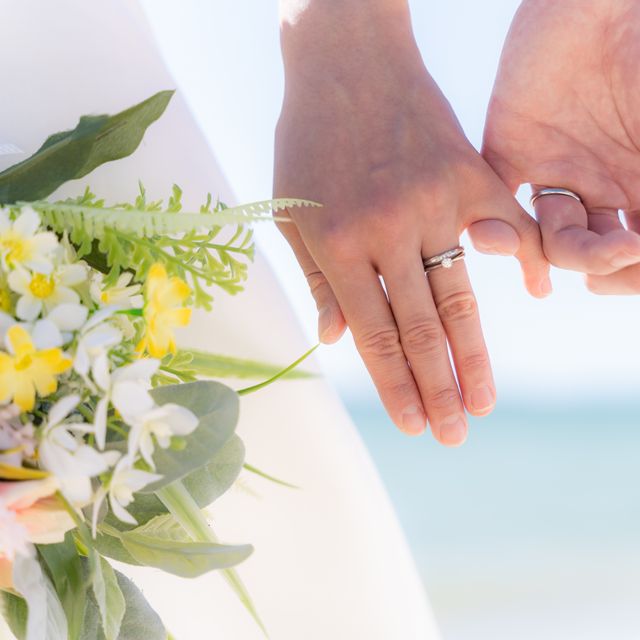 【ラザール ダイヤモンド(LAZARE DIAMOND)の口コミ】 結婚指輪の決め手は、婚約指輪と重ねづけがしたい・彼が私の為に一生懸命…