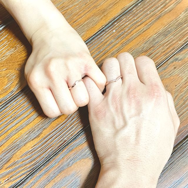 【ケイウノ ブライダル(K.UNO BRIDAL)の口コミ】 【指輪のデザイン・テイスト・素材について】
　お互いに指が細めなことも…