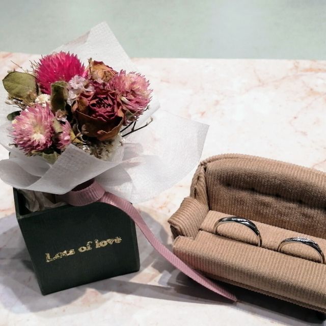 【アイプリモ(I-PRIMO)の口コミ】 ウエーブの形を探していたのでデザインと予算内の価格、内甲丸の着け心地…