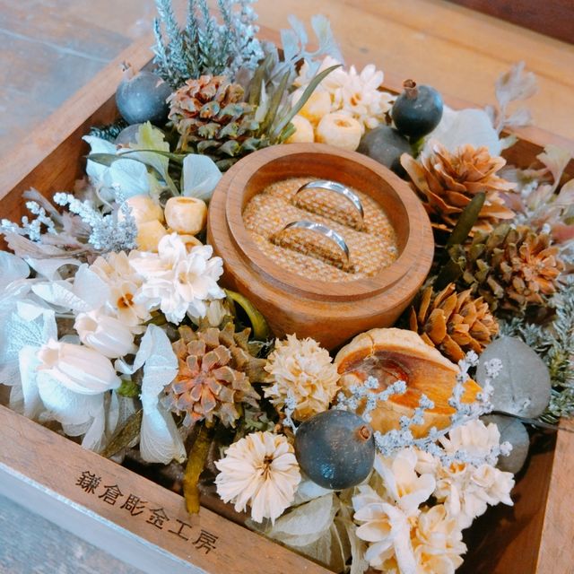 【鎌倉彫金工房の口コミ】 プラチナで太さは2mmの甲丸と平打を作りました。形が違うと作り方も違って…