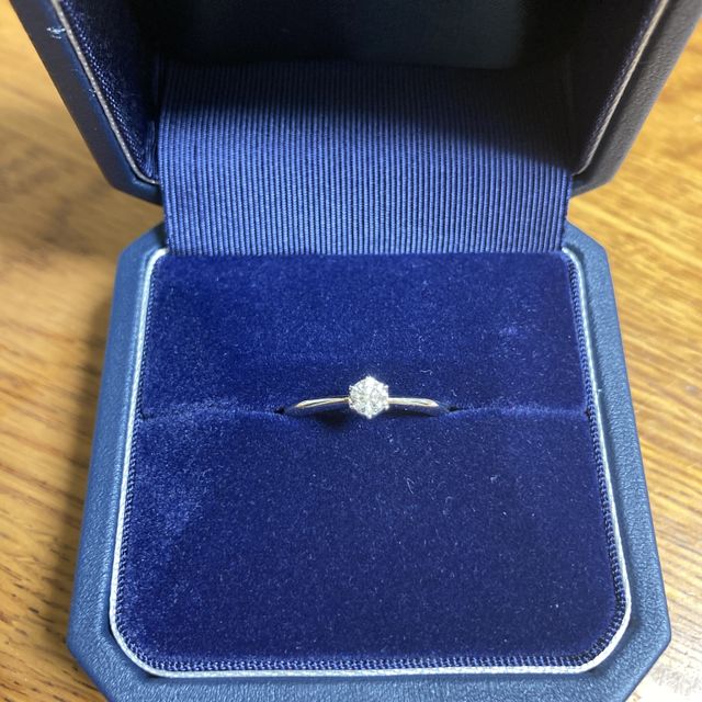 【銀座ダイヤモンドシライシの口コミ】 デザインと接客が決めてでした。正直2店舗回りましたが、銀座ダイヤモンド…