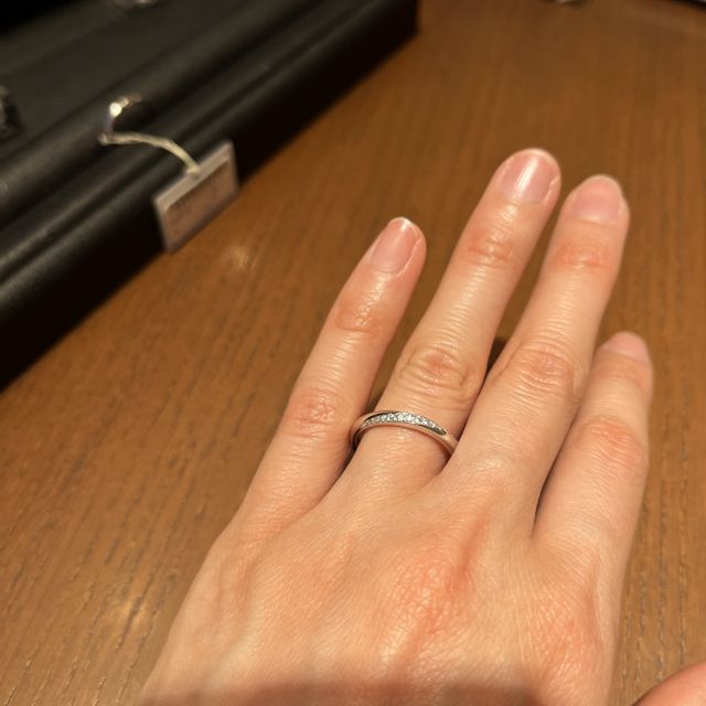 【TRECENTI(トレセンテ)の口コミ】 細さ、柔らかさ、綺麗さが揃った素敵な指輪でした。その中でも、ゴージャ…