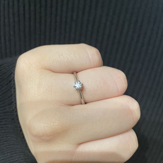 【銀座ダイヤモンドシライシの口コミ】 ①デザイン
ダイヤモンドの種類が豊富でその中から選んだものを選択できる…