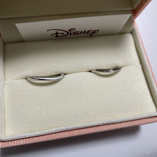 【ケイウノ ブライダル(K.UNO BRIDAL)の口コミ】 アクセサリーを付けたことのない彼の希望でシンプルでつけてても違和感の…