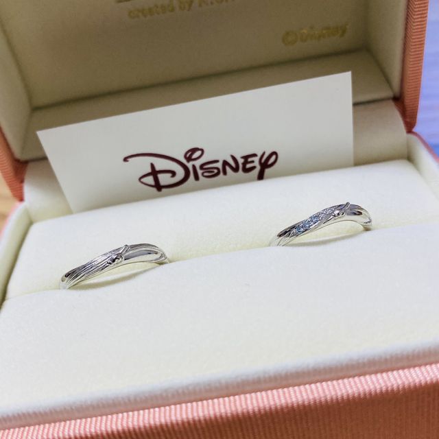 【ケイウノ ブライダル(K.UNO BRIDAL)の口コミ】 ディズニーが好きで、ファンタジアのデザインの結婚指輪に一目惚れをしま…