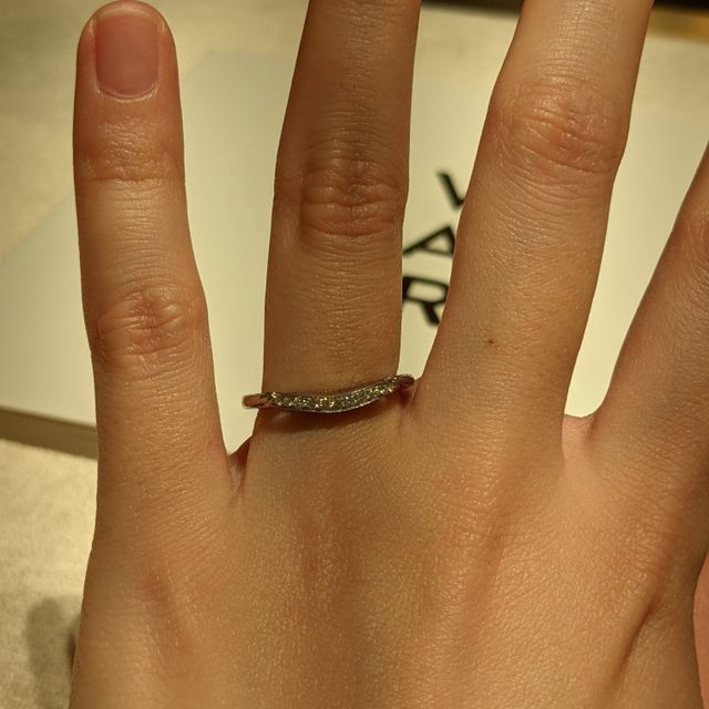 【ブルガリ(BVLGARI)の口コミ】 ダイヤのついているものがいいと伝えると出していただいたもの。お値段は…