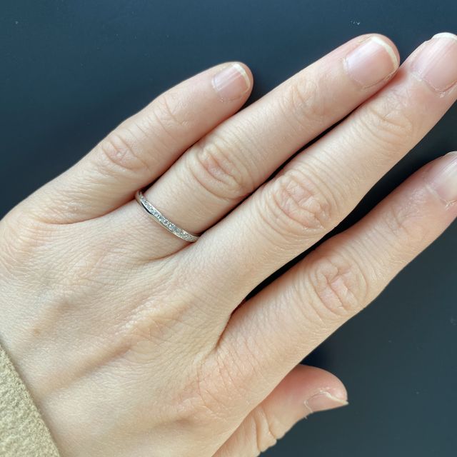 【銀座ダイヤモンドシライシの口コミ】 彼にもらった婚約指輪と同じブランドで結婚指輪も揃えたくて、ここのブラ…
