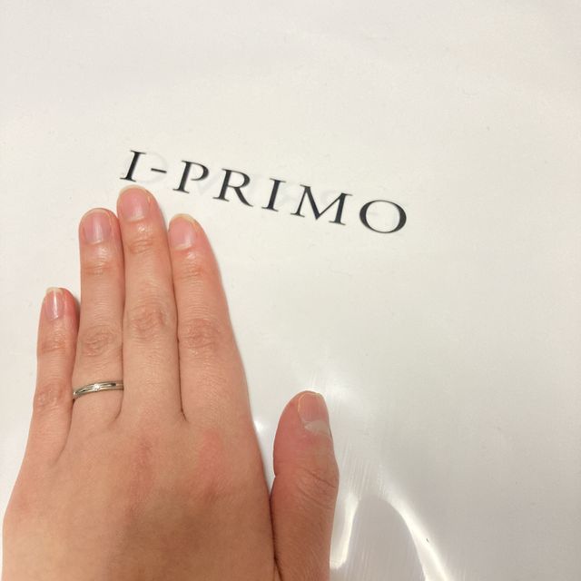 【アイプリモ(I-PRIMO)の口コミ】 上品なデザインで年齢問わず長くお気に入りとして付けることができそう。
…