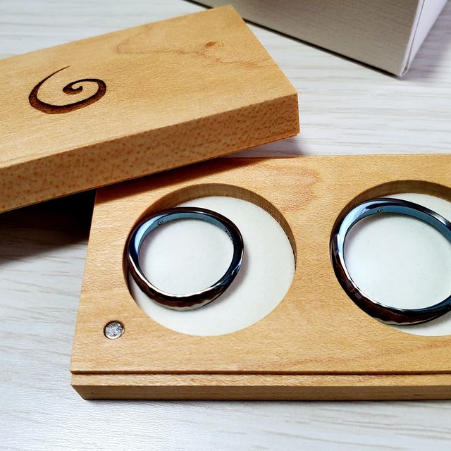 【SORA(ソラ)の口コミ】 新郎新婦とも金属アレルギーなので、金属アレルギー対応の指輪を探してい…