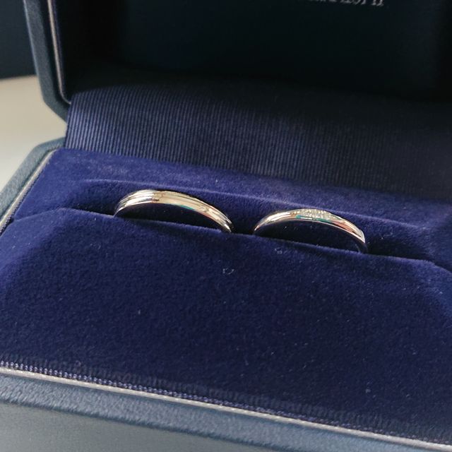 【銀座ダイヤモンドシライシの口コミ】 来店前あまり調べていませんでしたが
最初はシンプルなものがいいと思い探…