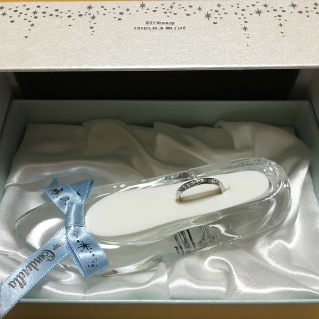 【Disney Cinderella(ディズニー シンデレラ)の口コミ】 ゼクシィの広告ページで写真を見て、実際店舗に見に行って一目惚れ！！！…