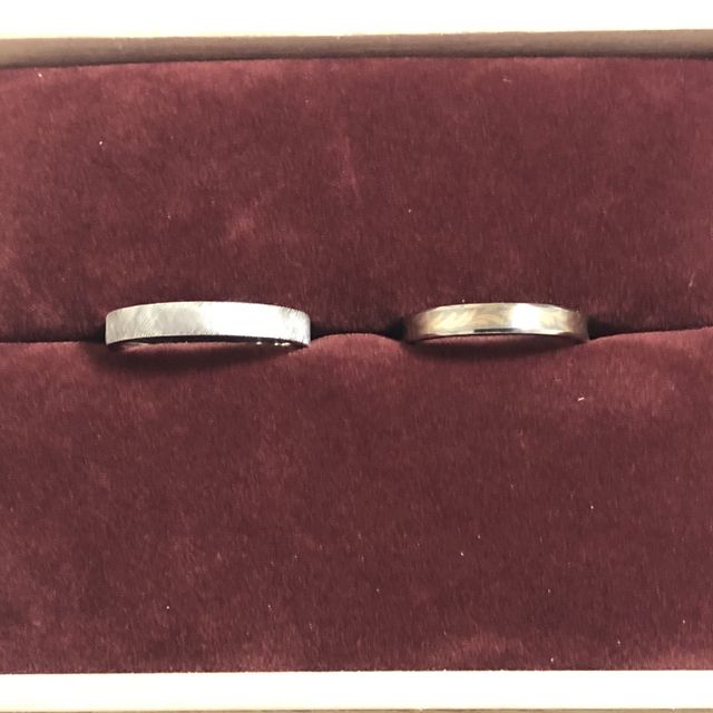 【ichi(イチ)の口コミ】 購入の決め手はデザインです。
指輪を探してるとマッド仕上げのデザインは…