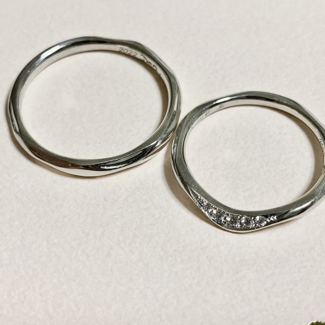 【ケイウノ ブライダル(K.UNO BRIDAL)の口コミ】 婚約指輪をこちらのブランドで購入しているので、結婚指輪もセットになる…