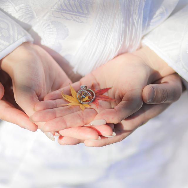 【ラザール ダイヤモンド(LAZARE DIAMOND)の口コミ】 デザインが可愛かったです。
女性の指輪にはナチュラルにダイヤモンドも入…