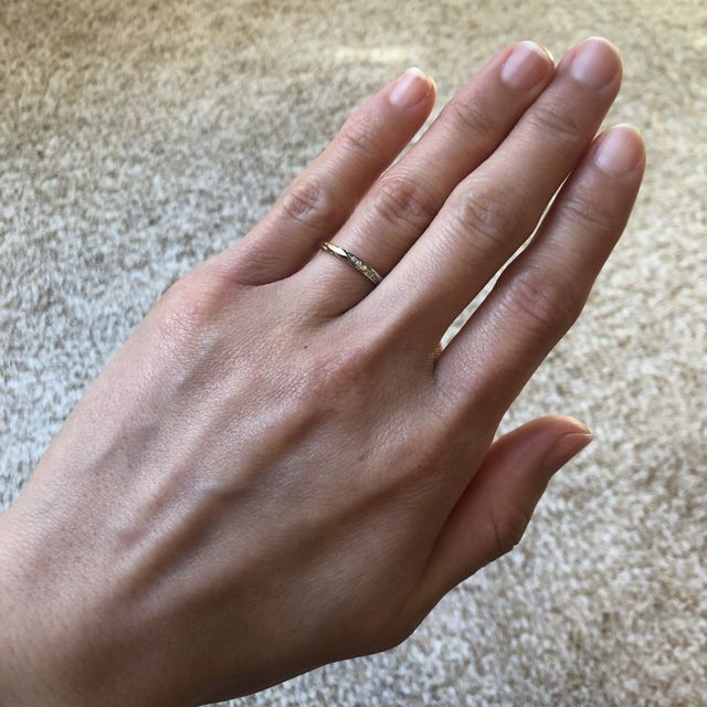 【俄(にわか)の口コミ】 担当してくださったお姉さんがとても丁寧で自分達好みの指輪を幾つか持っ…