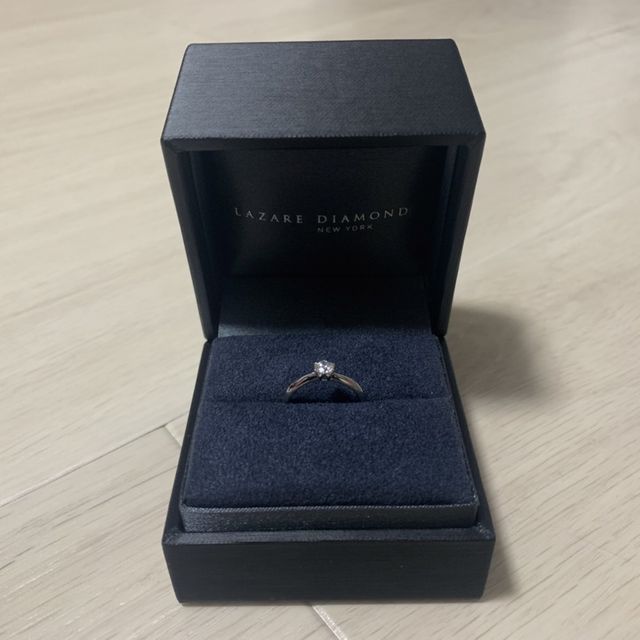 【ラザール ダイヤモンド(LAZARE DIAMOND)の口コミ】 3件目に伺ったのですがダイヤの輝きが全く違ったからです。素人目でも明ら…