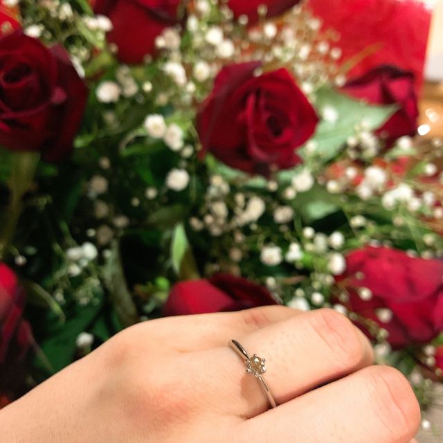 【銀座ダイヤモンドシライシの口コミ】 いろんなお店を見ましたが、ダイアモンドの加工が綺麗で、日本人の指に合…