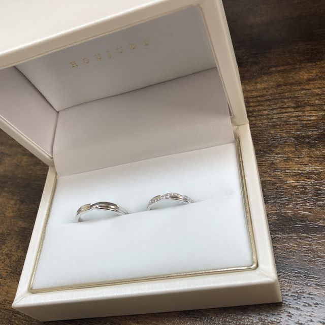 【宝寿堂(ほうじゅどう)の口コミ】 担当スタッフさんが私の指の形に合ったデザインをいくつか出して頂き、そ…