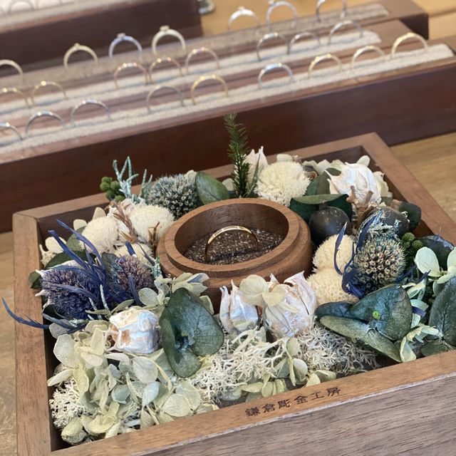 【鎌倉彫金工房の口コミ】 以前から彼女と指輪の話などしていて、小さいダイヤが並んでいるようなデ…