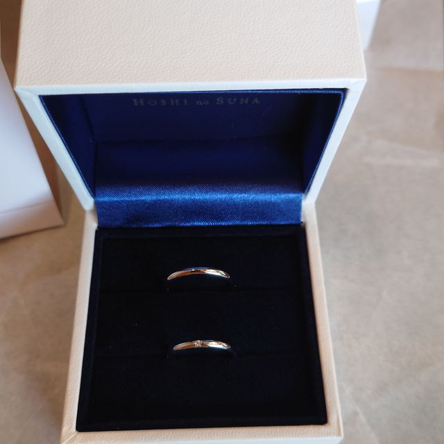 【HOSHI no SUNA 星の砂(ほしのすな)の口コミ】 結婚指輪2つで20万以内で探しており、販売スタッフから提示された中で、ス…