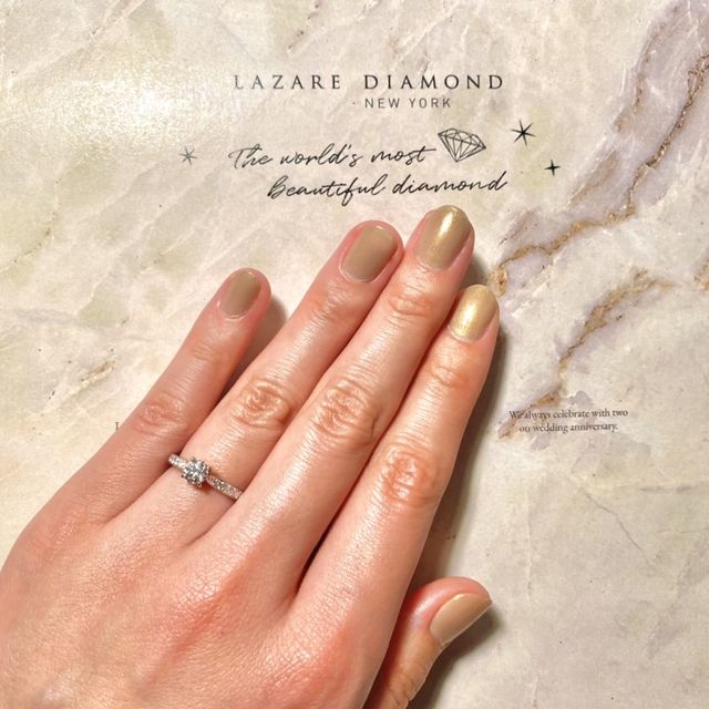 【ラザール ダイヤモンド(LAZARE DIAMOND)の口コミ】 長く付けてもらえるように流行り廃りのない、デザインがシンプルなものを…