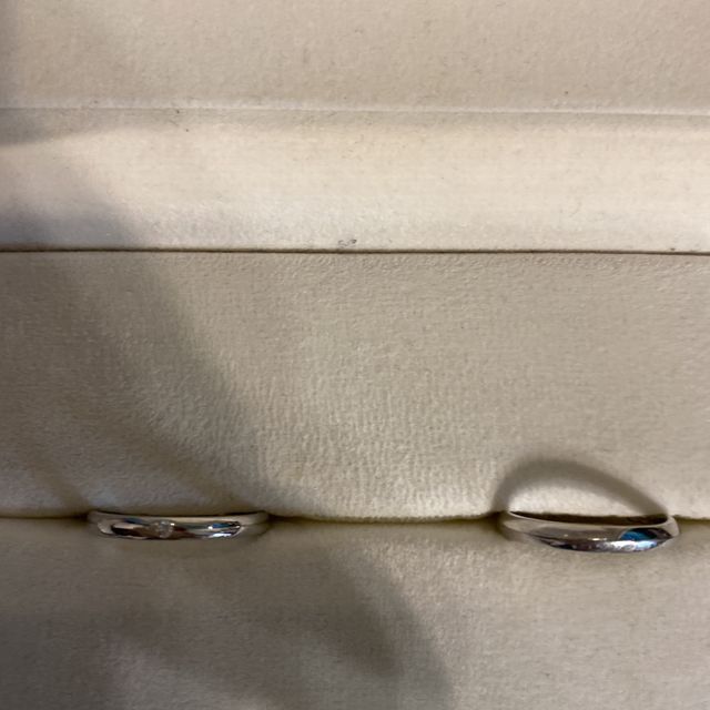 【BRIDGE(ブリッジ)の口コミ】 指輪のデザイン
とにかくシンプルなものが良かったので、この指輪にしまし…