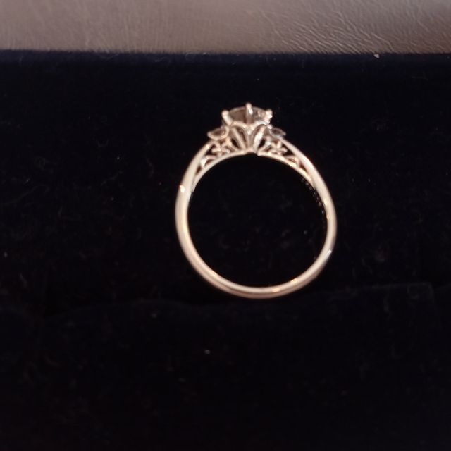 【ケイウノ ブライダル(K.UNO BRIDAL)の口コミ】 思い入れのあるブランドだったことと、デザイナーの方が手描きでデッサン…