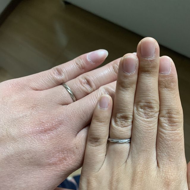 【YUKA HOJO(ユカホウジョウ)の口コミ】 石が3つついていること。(歳を重ねたときに指輪ぐらいは可愛らしくキラキ…