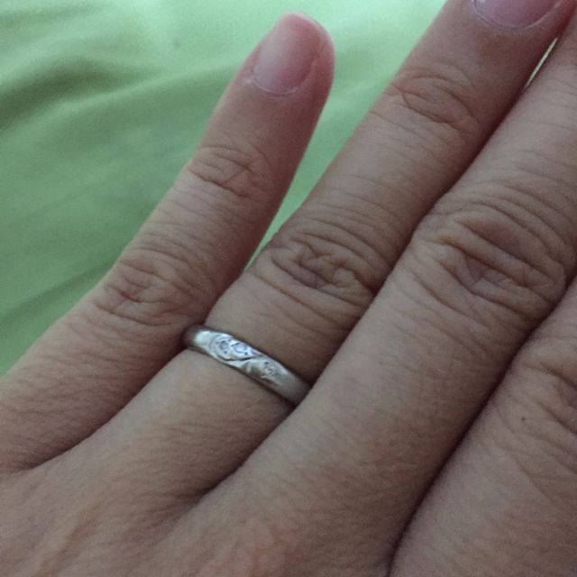 【4℃ BRIDAL(ヨンドシーブライダル)の口コミ】 シンプルなデザインを求めていたので、こちらのお店は全体的にもシンプル…