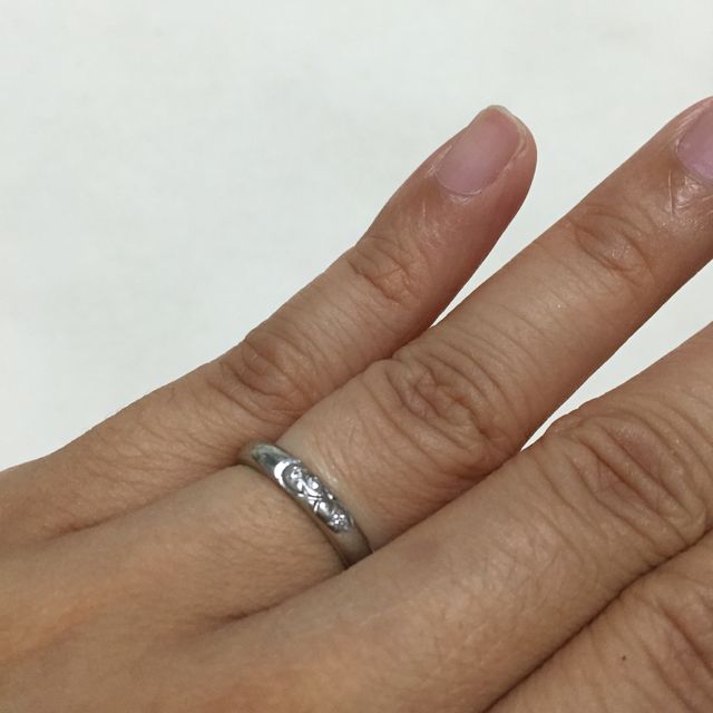 【4℃ BRIDAL(ヨンドシーブライダル)の口コミ】 シンプルなデザインを求めていたので、こちらのお店は全体的にもシンプル…