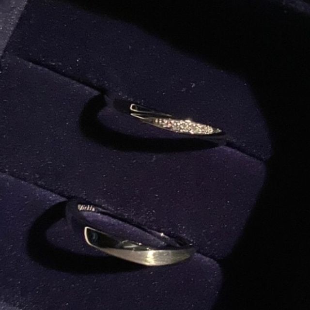 【4℃ BRIDAL(ヨンドシーブライダル)の口コミ】 見た目のカッコよさ、手にフィット感がとてもよかったからです。最初入店…