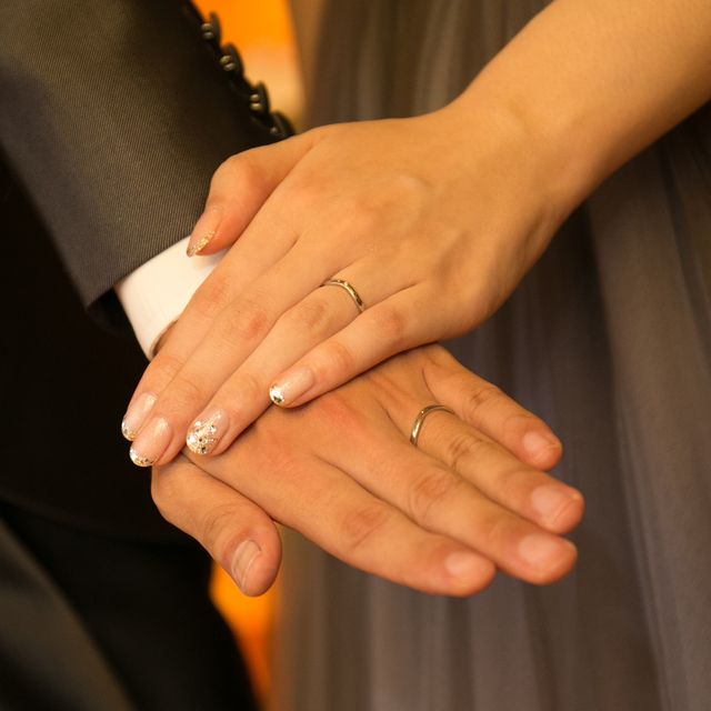 【カルティエ(Cartier)の口コミ】 指が綺麗に見えるなめらかなvラインが気に入りました。肌なじみもよく、シ…