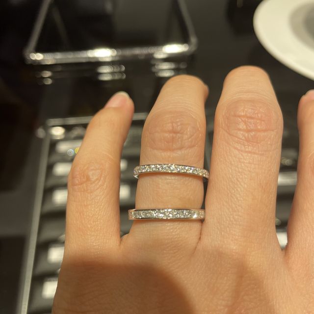 【エクセルコダイヤモンド(EXELCO DIAMOND)の口コミ】 いろんなブランドさんのデザインを見てきましたが、とてもダイヤがキレイ…