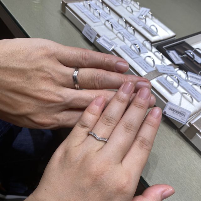 【アイプリモ(I-PRIMO)の口コミ】 デザインの種類がとにかく豊富です。ストレート、ウェーブ、Vそれぞれある…