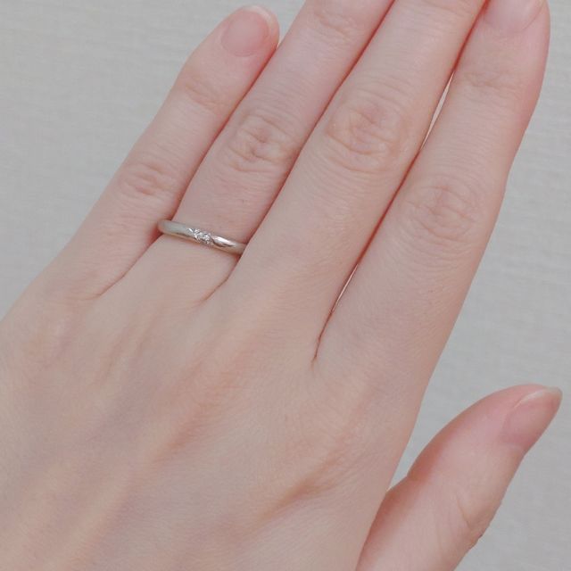 【銀座ダイヤモンドシライシの口コミ】 仕事柄あまり派手なものはつけられないのですが、毎日指輪はつけたいと思…
