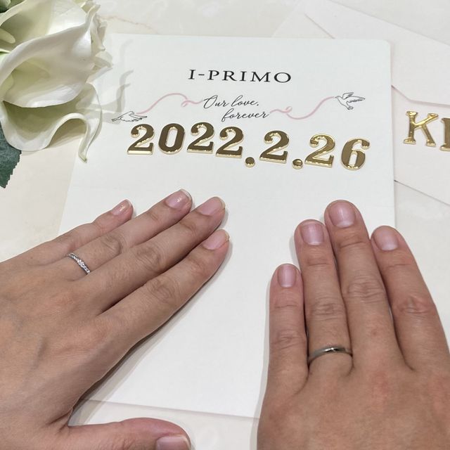 【アイプリモ(I-PRIMO)の口コミ】 石が着いているキラキラの指輪を探していて、こちらに決めました。上下、…