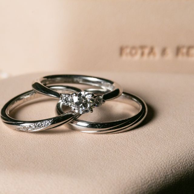 【ラザール ダイヤモンド(LAZARE DIAMOND)の口コミ】 細い指輪を探していていたので、3件回ったうちでこのデザインが一番細く、…