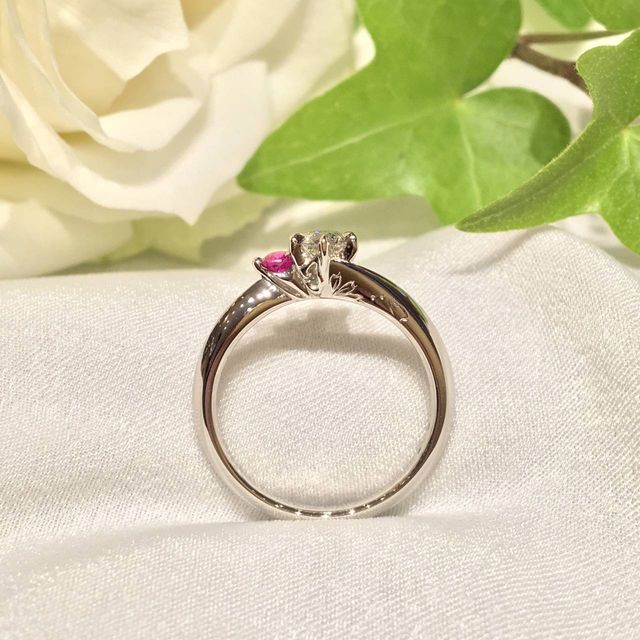 【ケイウノ ブライダル(K.UNO BRIDAL)の口コミ】 婚約指輪はフルオーダーメイドのものを送ってもらいました。思い出のある…