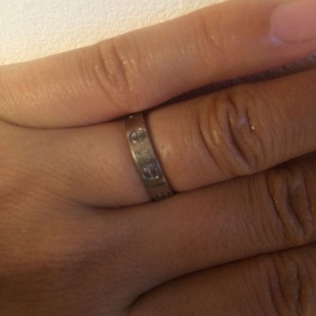 【カルティエ(Cartier)の口コミ】 一生ものなので有名ブランドの物が良かったのと、他にないデザインでイン…