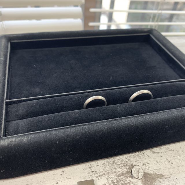 【湘南彫金工房 andfuseの口コミ】 マットな見た目で落ち着いた印象があり、光沢のある指輪ではなく少しアレ…