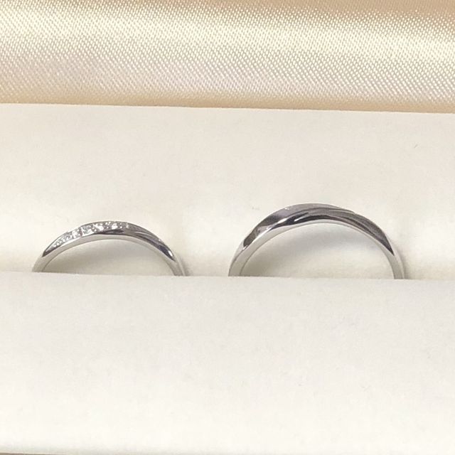 【1122 iifuufu bridal(いい夫婦ブライダル)の口コミ】 付け心地の良さが1番の決め手でした。細いラインで手に馴染み、邪魔な感じ…