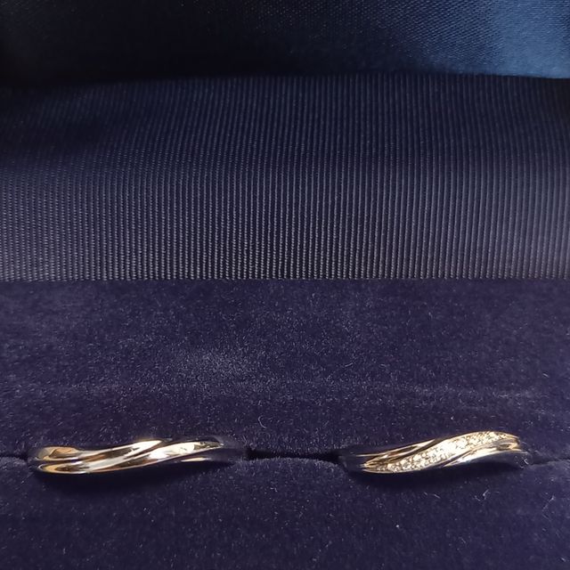 【銀座ダイヤモンドシライシの口コミ】 決め手は、つけ心地です。他のブランドも試着しましたが、こちらの指輪が…