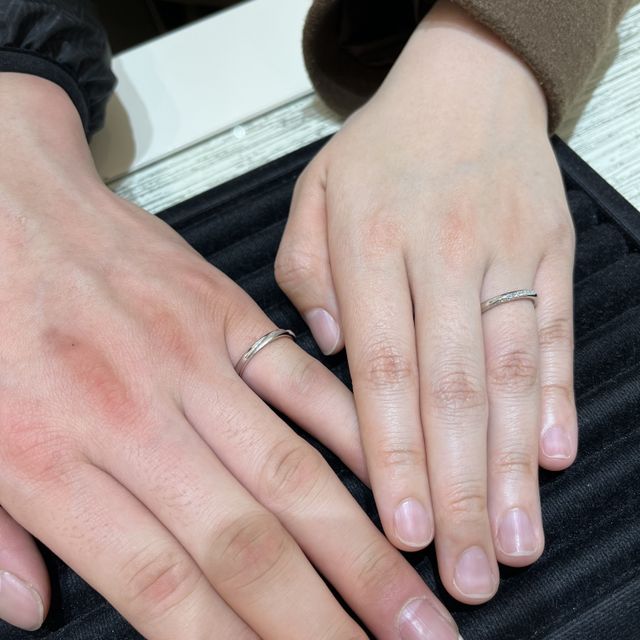 【TRECENTI(トレセンテ)の口コミ】 シンプルなデザインでもダイヤの輝きによって華やかさもあり、付けてみて…