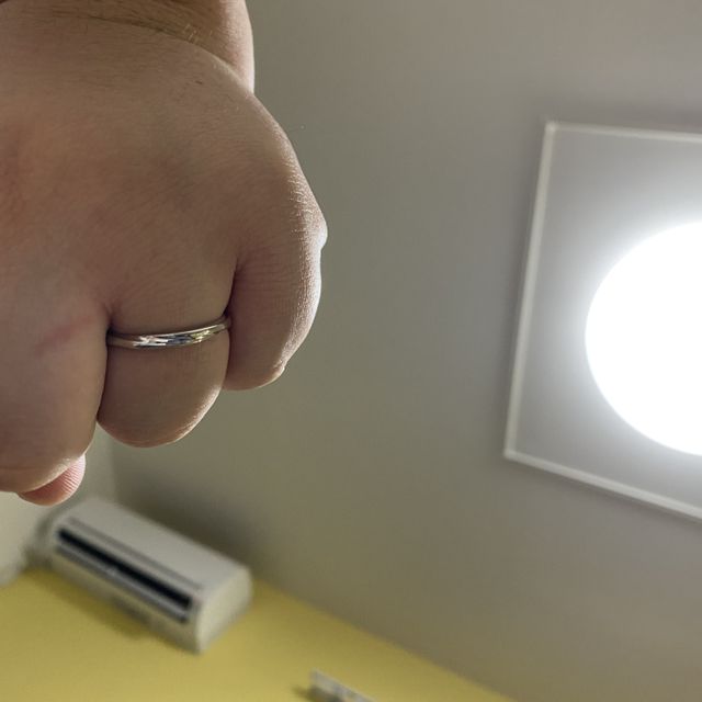 【銀座ダイヤモンドシライシの口コミ】 妻とお揃いにする際にデザインで決めました
最初はお互いが気にいるものを…