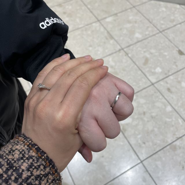 【銀座ダイヤモンドシライシの口コミ】 口コミは良かったので、実際見に行った。スタッフはとても親切で丁寧に案…