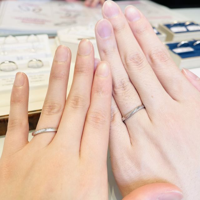 【JKPLANET(JKプラネット)の口コミ】 こちらの結婚指輪は、サイズ感も丁度良く、デザインもとてもオシャレでペ…
