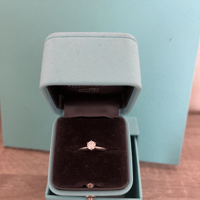【ティファニー(Tiffany & Co.)の口コミ】 婚約指輪はTiffanyのものが欲しいという憧れがあったためTiffanyの指輪を…